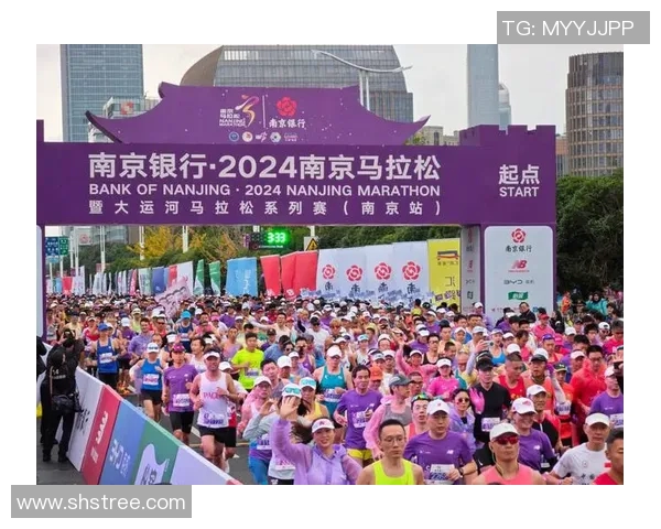 南京飞盘队在城市马拉松中的拼搏历程与奋斗精神全景回顾